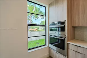 1427 SW 23rd St, Fort Lauderdale, FL 33315 - Photo 27