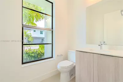 1427 SW 23rd St, Fort Lauderdale, FL 33315 - Photo 11