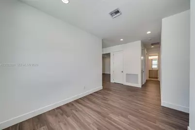 1427 SW 23rd St, Fort Lauderdale, FL 33315 - Photo 35