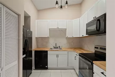 3633 NW 99th Ter #7B, Sunrise, FL 33351 - Photo 9