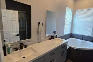 6165 136th Ave N, Clearwater, FL 33760 - Photo 13