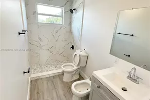 325 W 60th St, Hialeah, FL 33012 - Photo 7