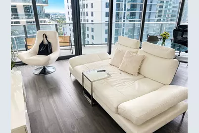 45 SW 9th St #2908, Miami, FL 33130 - Photo 3