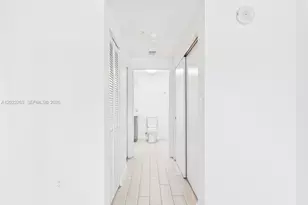 321 NE 26th St, Miami, FL 33137 - Photo 21