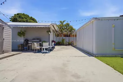 301 SW 36th Ave, Miami, FL 33135 - Photo 35
