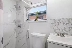 301 SW 36th Ave, Miami, FL 33135 - Photo 27