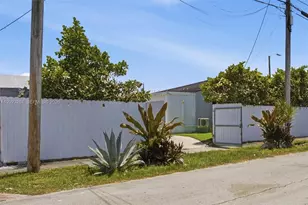 301 SW 36th Ave, Miami, FL 33135 - Photo 7
