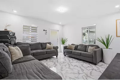 301 SW 36th Ave, Miami, FL 33135 - Photo 13