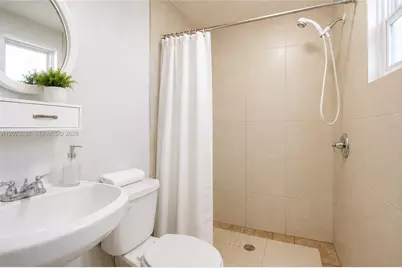 301 SW 36th Ave, Miami, FL 33135 - Photo 31