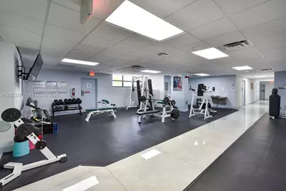 600 Parkview Dr #829, Hallandale Beach, FL 33009 - Photo 31