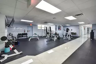 600 Parkview Dr, Hallandale Beach, FL 33009 - Photo 31