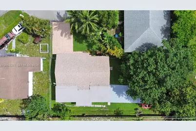 1020 NW 25th Ave, Fort Lauderdale, FL 33311 - Photo 19