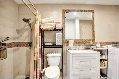 1020 NW 25th Ave, Fort Lauderdale, FL 33311 - Photo 9