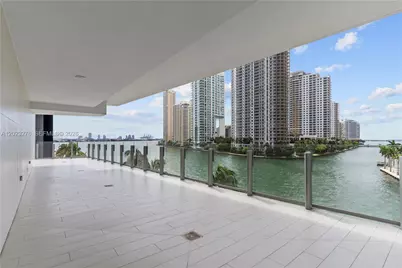 300 Biscayne Blvd Way #804, Miami, FL 33131 - Photo 3