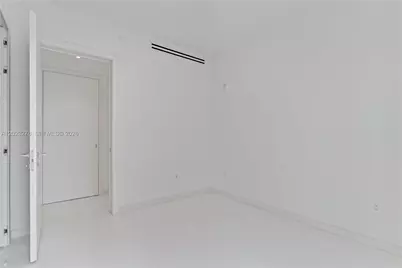300 Biscayne Blvd Way #804, Miami, FL 33131 - Photo 25