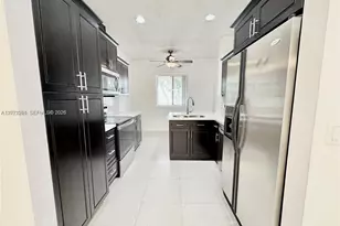 16320 Malibu Dr, Weston, FL 33326 - Photo 3
