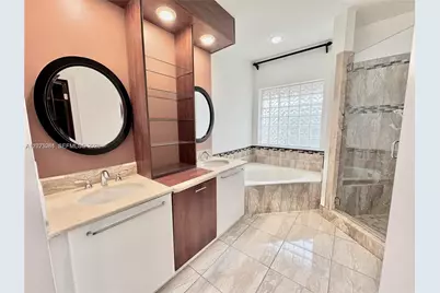 16320 Malibu Dr #10, Weston, FL 33326 - Photo 9