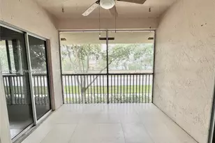 16320 Malibu Dr, Weston, FL 33326 - Photo 15