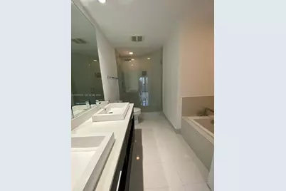 55 SW 9th St #1503, Miami, FL 33130 - Photo 11