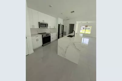8636 100th Ct, Vero Beach, FL 32967 - Photo 9