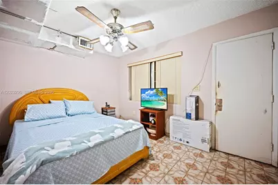1792 SW 11th St, Miami, FL 33135 - Photo 43
