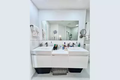79 SW 12th St #1806, Miami, FL 33130 - Photo 13