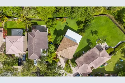 690 NW 159th Ln, Pembroke Pines, FL 33028 - Photo 47