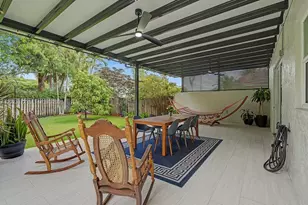 690 NW 159th Ln, Pembroke Pines, FL 33028 - Photo 33