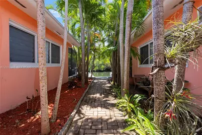 13185 Emerald Dr #2, North Miami, FL 33181 - Photo 17
