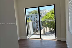763 SW 5th St, Miami, FL 33130 - Photo 5