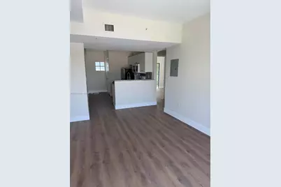 763 SW 5th St #304, Miami, FL 33130 - Photo 9