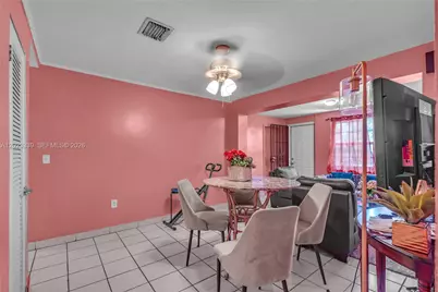 94 NW 69th St, Miami, FL 33150 - Photo 17