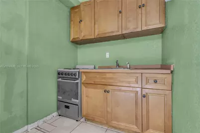 94 NW 69th St, Miami, FL 33150 - Photo 29