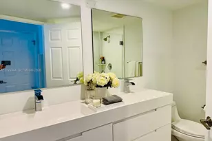 19101 NE 36th Ct, Aventura, FL 33180 - Photo 17
