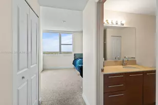 2641 N Flamingo Rd, Sunrise, FL 33323 - Photo 11