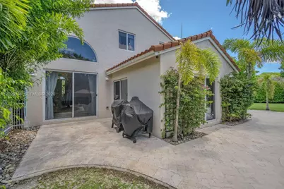 15896 SW 16th Court, Pembroke Pines, FL 33027 - Photo 37