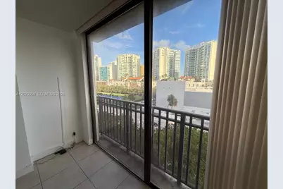 16909 N Bay Rd #720, Sunny Isles Beach, FL 33160 - Photo 23