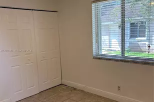 578 Woodgate Cir, Sunrise, FL 33326 - Photo 11