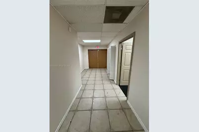 5788 SW 8th St, West Miami, FL 33144 - Photo 9