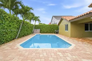 19920 NW 9th Dr, Pembroke Pines, FL 33029 - Photo 37