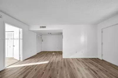 2011 Bay Dr #8, Miami Beach, FL 33141 - Photo 3