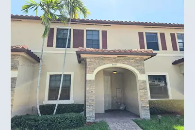 9261 W 33rd Way, Hialeah, FL 33018 - Photo 3