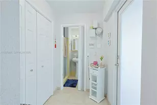330 W 44th St, Hialeah, FL 33012 - Photo 11