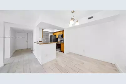 5760 Rock Island Rd #321, Tamarac, FL 33319 - Photo 5