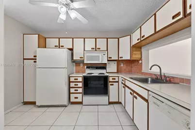 2768 S Carambola Cir S #206, Coconut Creek, FL 33066 - Photo 17