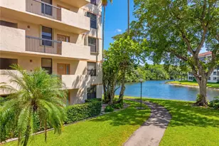 2768 S Carambola Cir S, Coconut Creek, FL 33066 - Photo 31