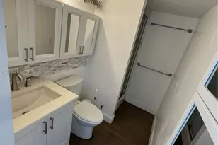 1020 Meridian Ave, Miami Beach, FL 33139 - Photo 11