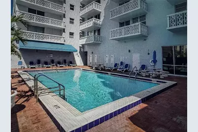 1020 Meridian Ave #510, Miami Beach, FL 33139 - Photo 15