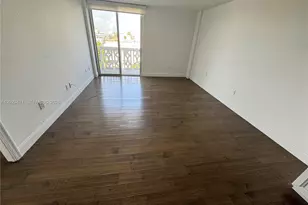 1020 Meridian Ave, Miami Beach, FL 33139 - Photo 5