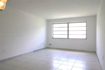 1225 NE 124th St #32B, North Miami, FL 33161 - Photo 7